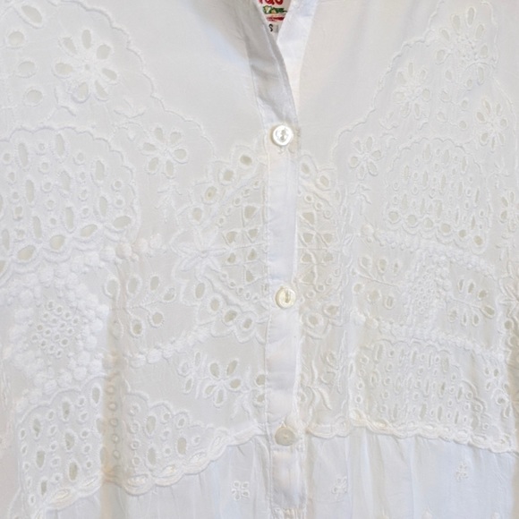 Johnny Was White Eyelet Blouse - Picture 3 of 5